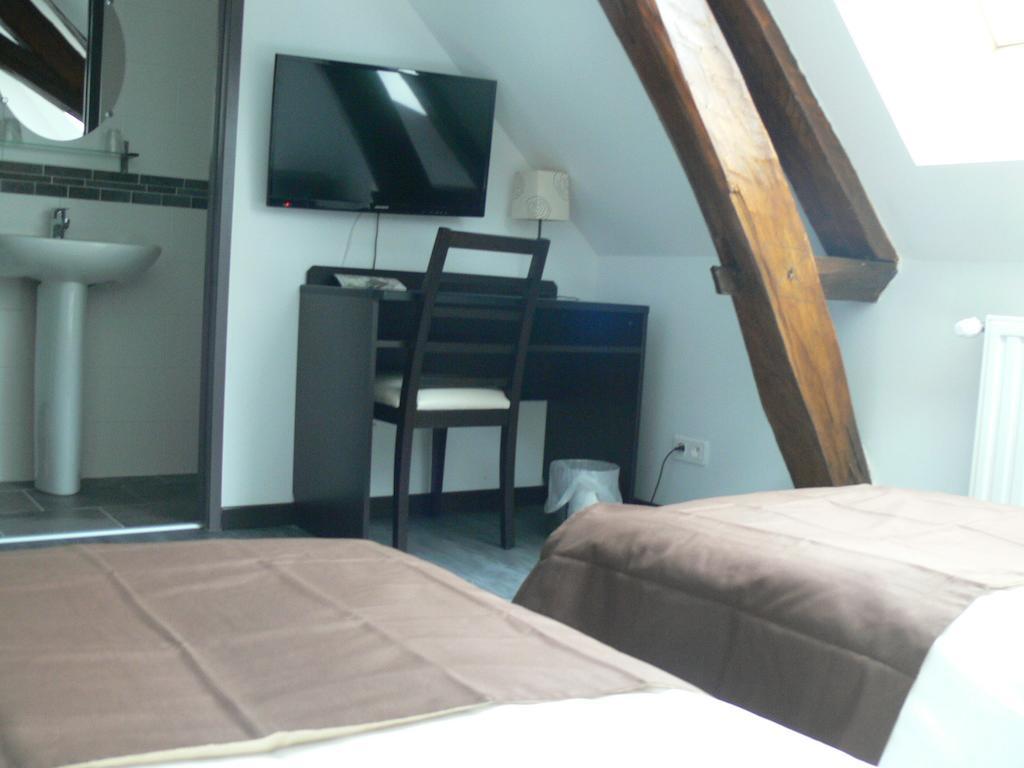 Hotel Le Saint Julien Стая снимка