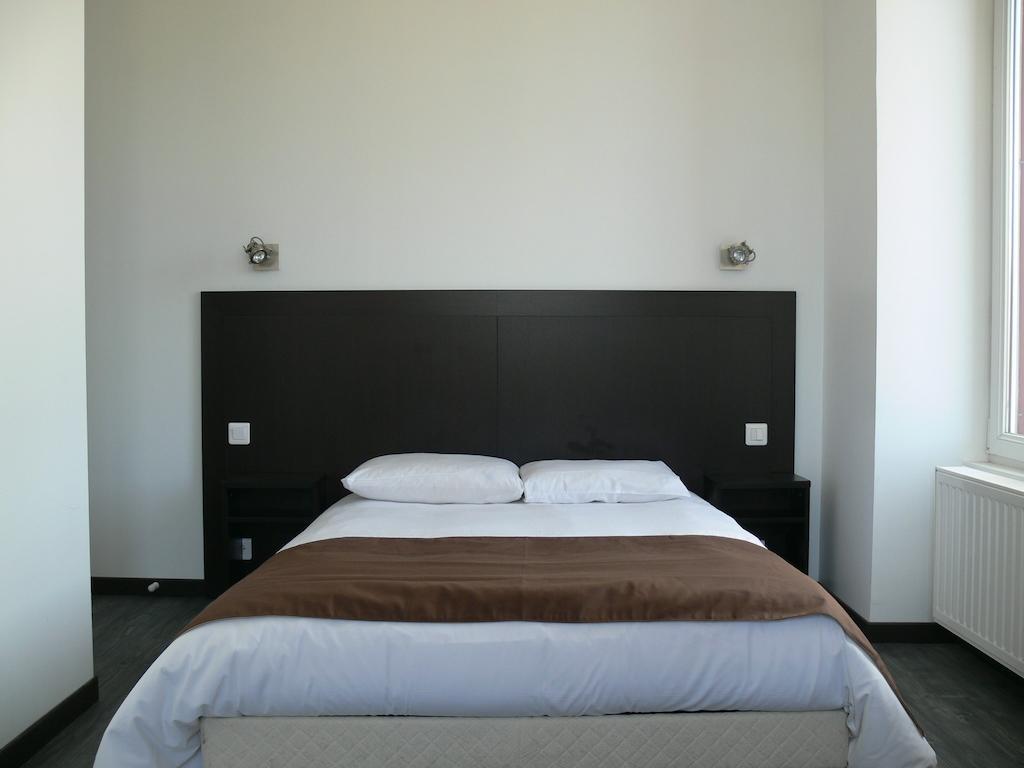 Hotel Le Saint Julien Стая снимка