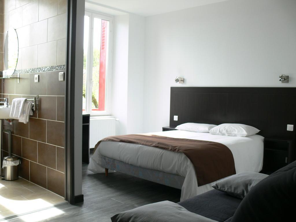 Hotel Le Saint Julien Стая снимка